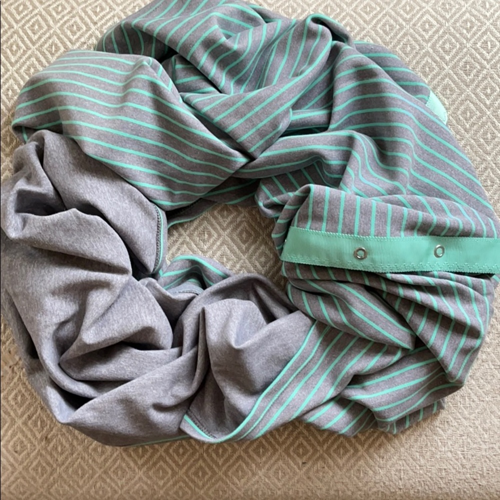 Lululemon Vinyasa Scarf